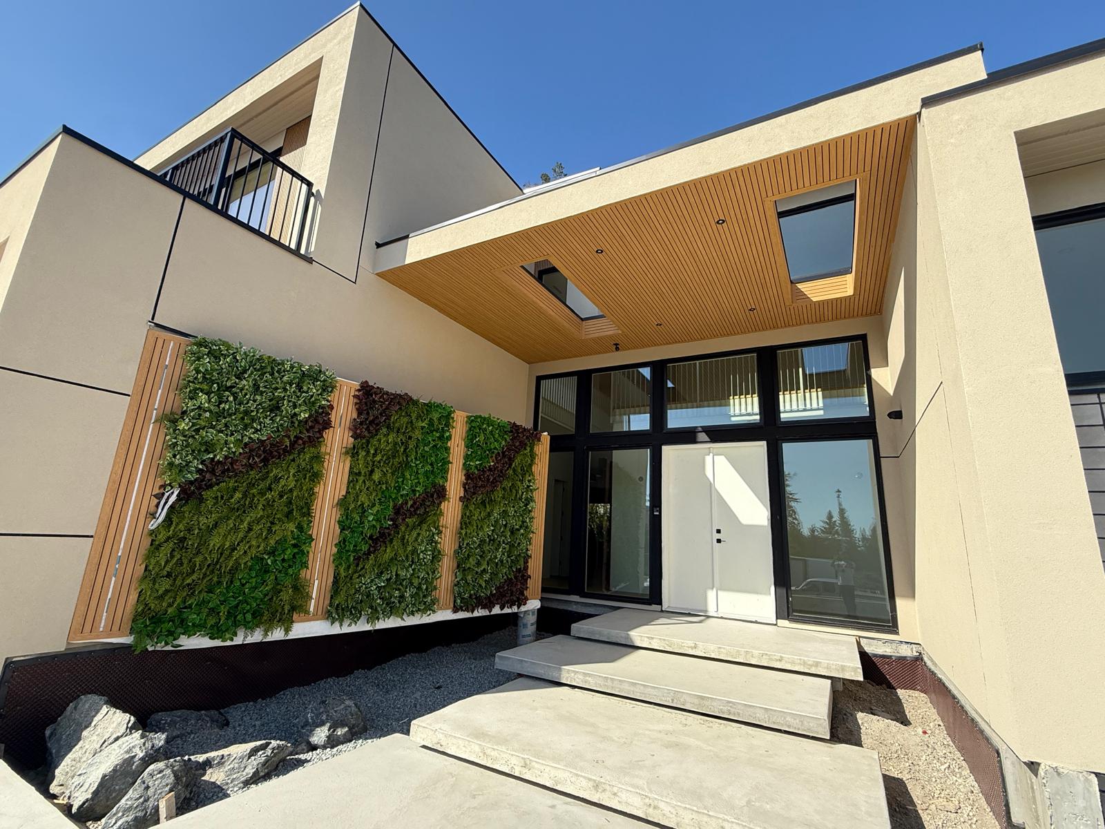 Covered patio with Chamclad soffits