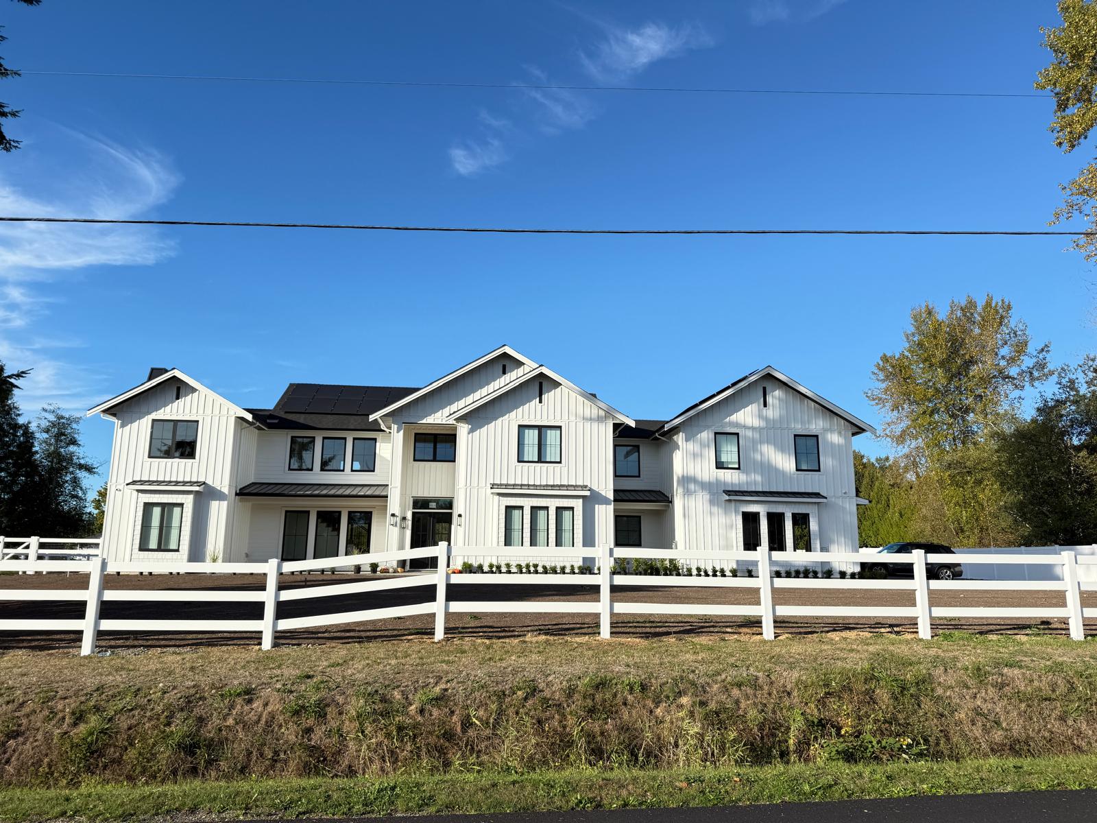 Hardie shingle facade with cedar